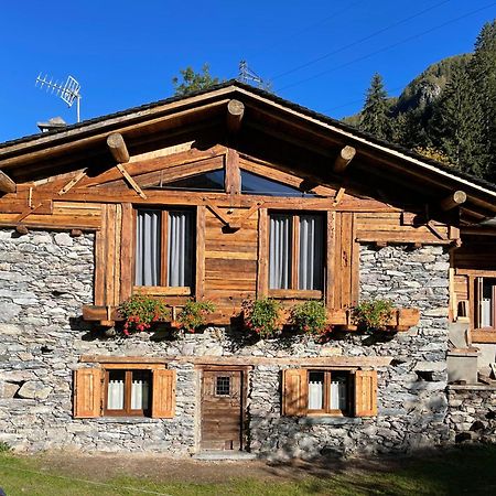 Bed And Breakfast Campo Base 卡罗纳 外观 照片
